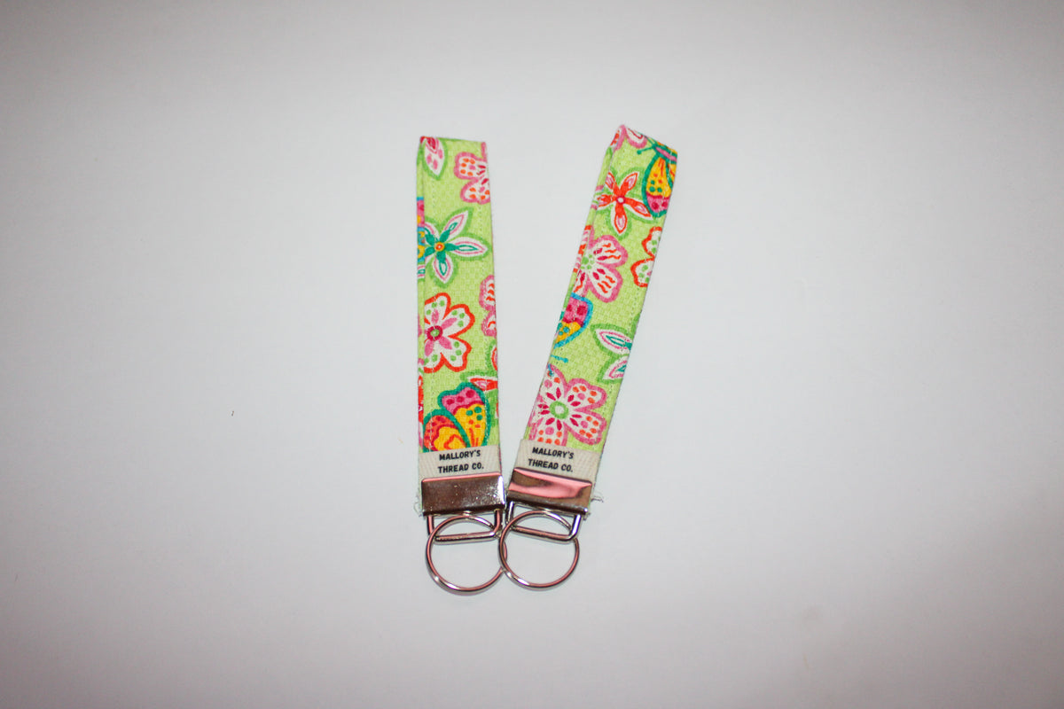 Green Picnic Wristlet