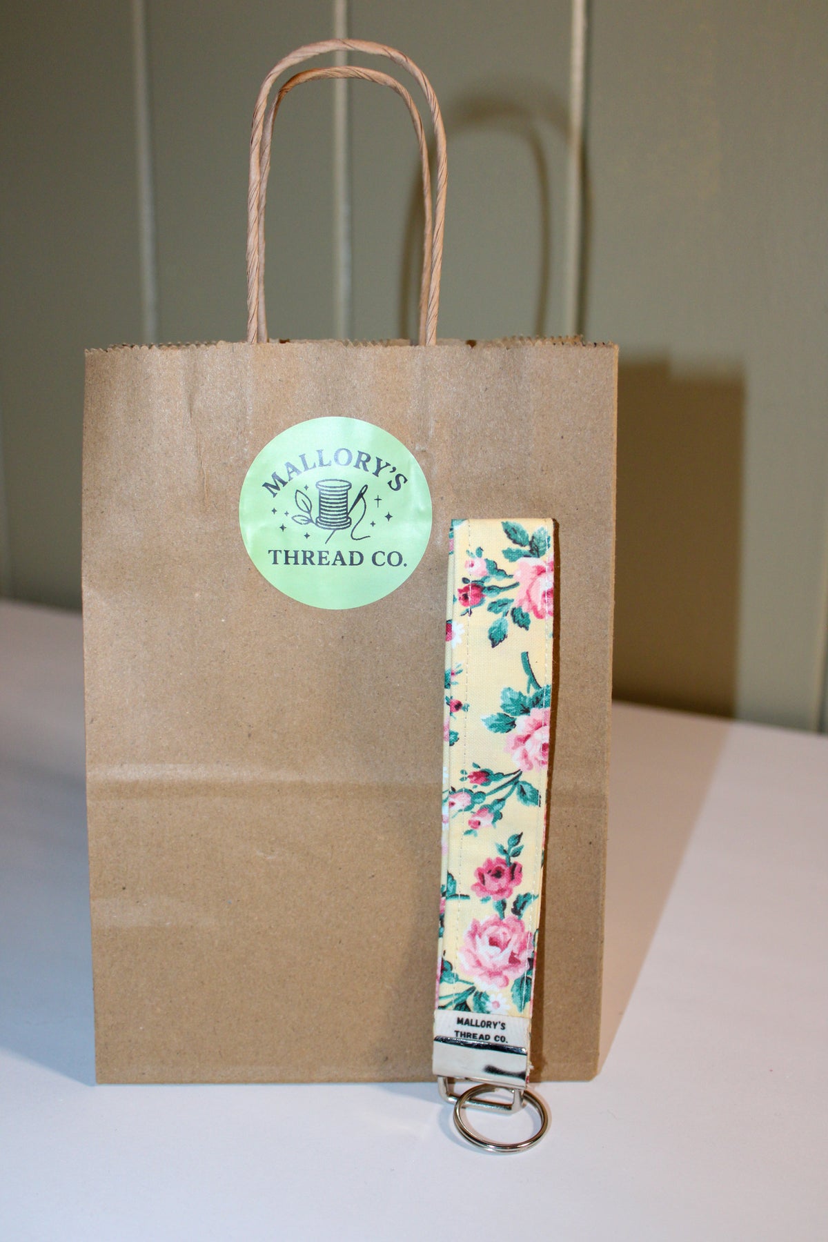 Vintage Floral Wristlet