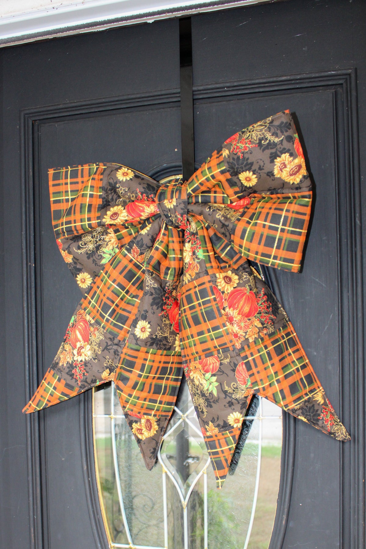 Reversible Pumpkinville Door Bow
