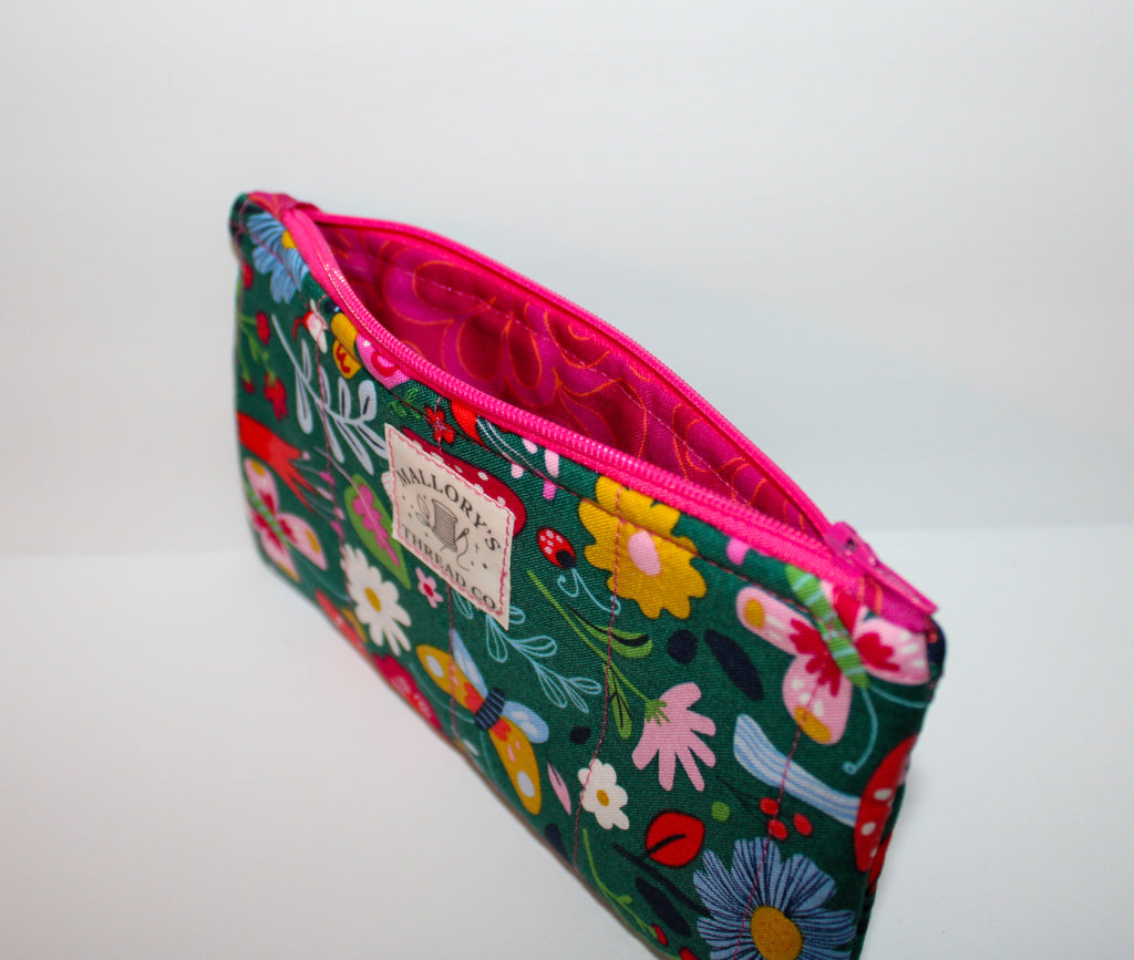 Green Picnic Zipper Pouch