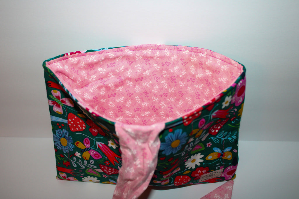 Green Picnic Bible Sleeve